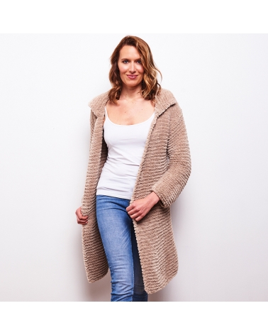 Manteau Sandra - Kit de Tricot en laine Wooly Doux Pelote de 100 gr.
Niveau intermédiaire
Vous n’aurez jamais porté un manteau