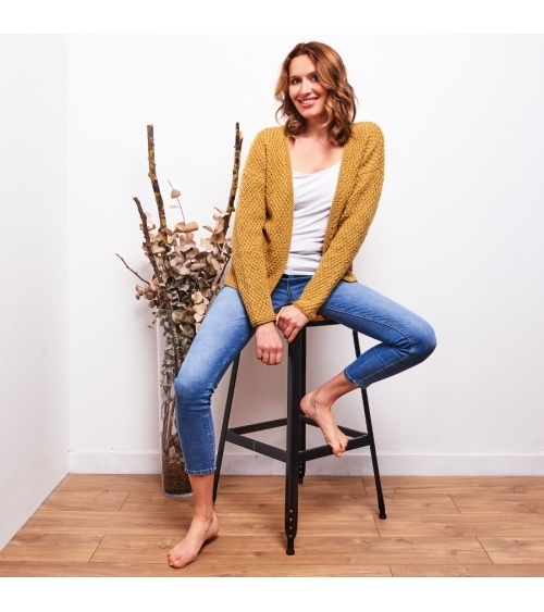 Lou Cardigan - Kit de Tricot en Wooly Mérinos Pelotes de 50gr
Niveau débutant
Le cardigan fait son grand retour !
Ce vêtement