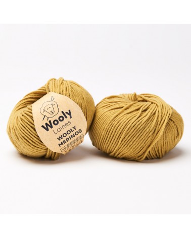 Wooly Mérinos Pelote de Laine 100% Mérinos Superwash Pelote de 50 gr.

WOOLY MERINOS est entièrement constituée de fibre de mé