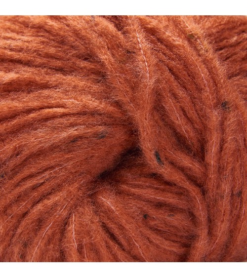 PELOTE DE LAINE OSLO Pelote de 50gr.
OSLO est une tricotine ronde grattée pour une douceur et une légèreté optimale. Le fil gon