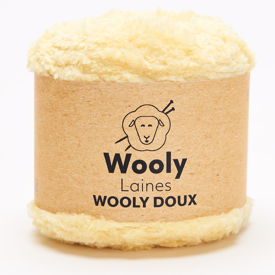 PELOTE DE LAINE WOOLY DOUX Pelote de 100 gr.
WOOLY DOUX est entièrement constituée de microfibres, elle apporte légèreté et rés