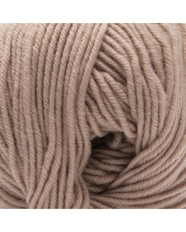 Poncho Simone - Kit de Tricot en laine Wooly Mérinos Pelote de 50 gr.
Niveau avancé.
Avec le poncho Simone, le rêve de glisser
